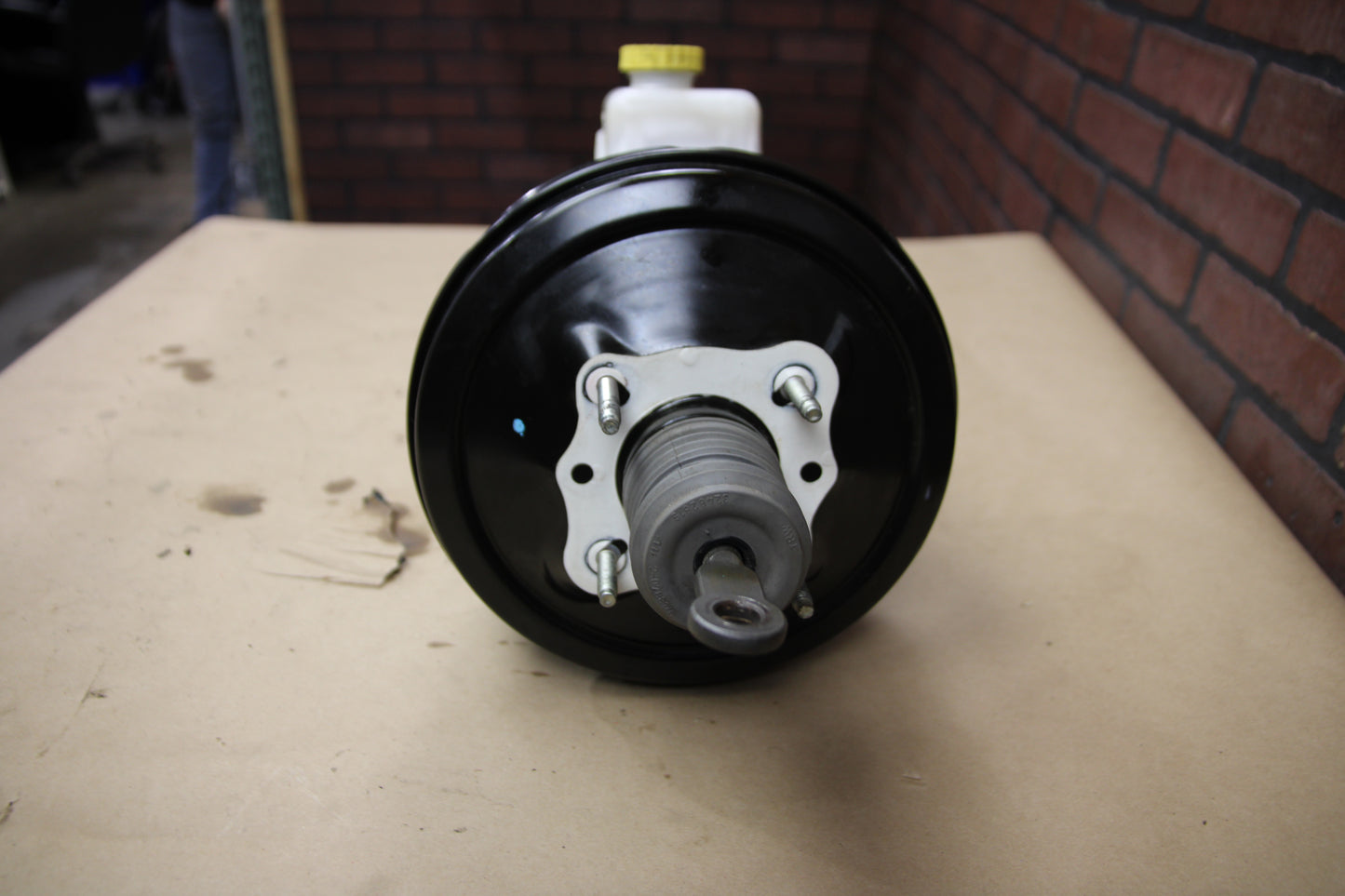 2009-2010 Charger Challenger 300 Brake Booster Master Cylinder W/ Reservoir OEM