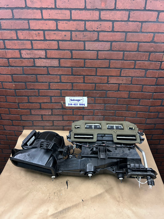 14-23 Dodge Challenger Charger 300 HVAC Housing Distribution Box W/Blower Motor