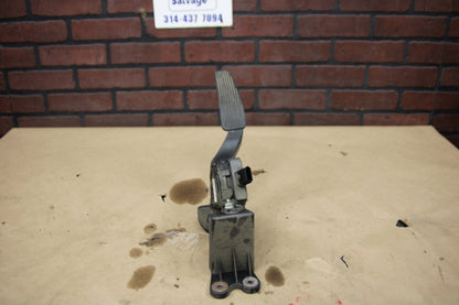 2008 - 2023 DODGE CHALLENGER SRT8 OEM THROTTLE GAS PEDAL ACCELERATOR 04861714AB