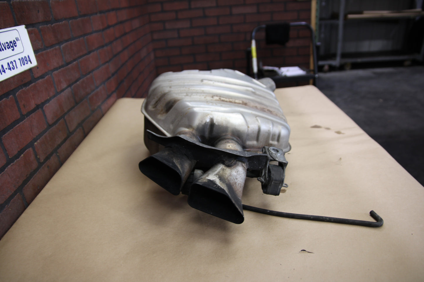 2013-2018 Audi A8 S8 4.0L Right Exhaust Muffler W/ Hanger OEM 4H0 253 612 Q 159k