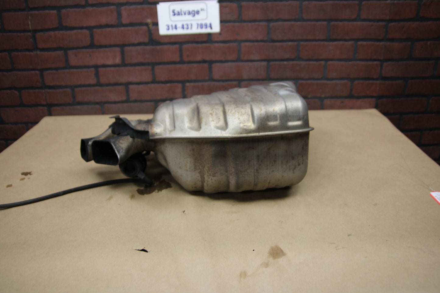2013-2018 Audi A8 S8 4.0L Left Exhaust Muffler W/ Hanger OEM 4H0 253 611 Q 159k