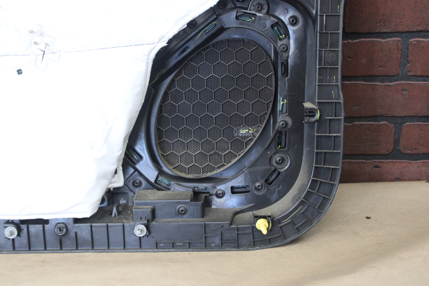 2015-2020 Chevrolet Suburban Tahoe Front Right Passenger Door Black Wood