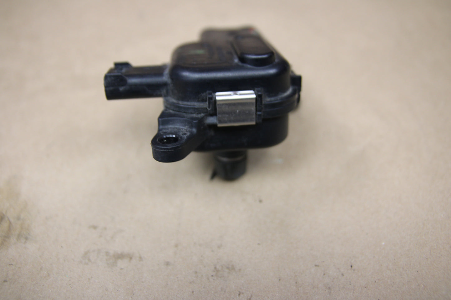 11-24 Dodge Chrysler Jeep Intake Short Running Valve Actuator 6.4 OEM 05038529AD