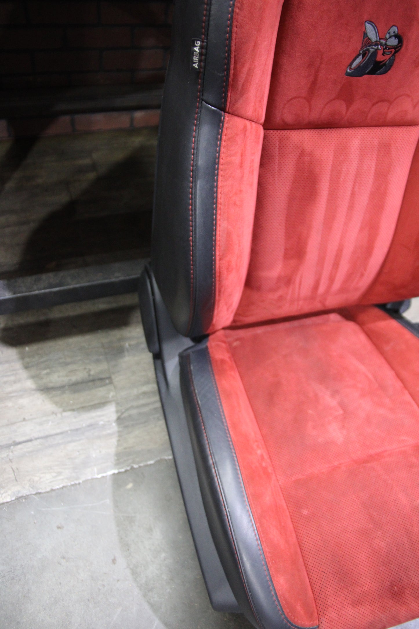 15-23 OEM SRT Challenger Scat Pack Red Alcantara Leather Seat Set Front Rear