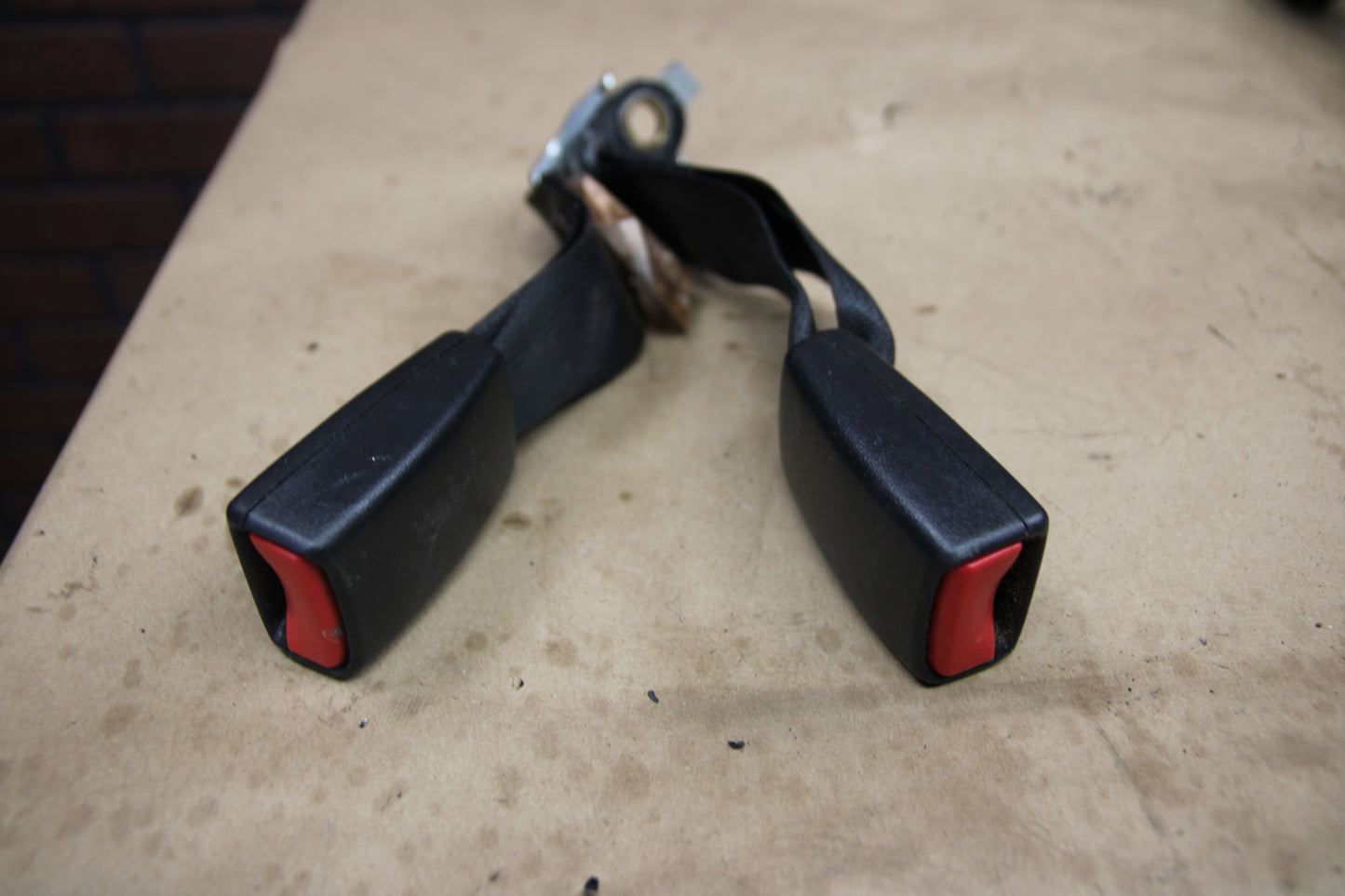 2015-2023 Dodge Challenger One Front Seatbelt and Rear Seat Belt Set 1sg58dx9ag