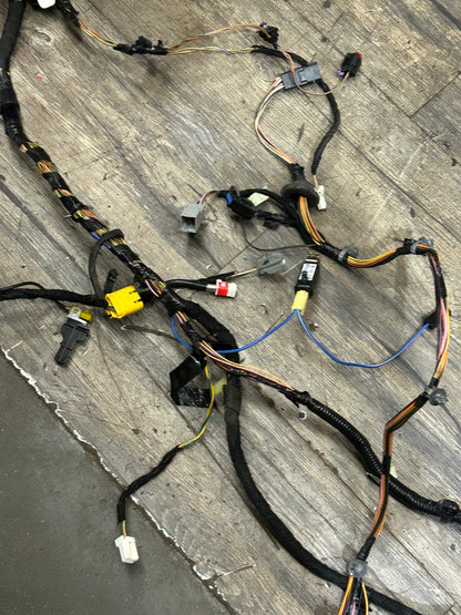 2018 Dodge Challenger 392 Scat Pack 6.4L Body Wiring Harness Fuse Box OEM
