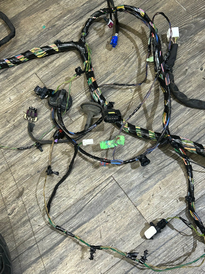 2018 Dodge Challenger 392 Scat Pack 6.4L Body Wiring Harness Fuse Box OEM