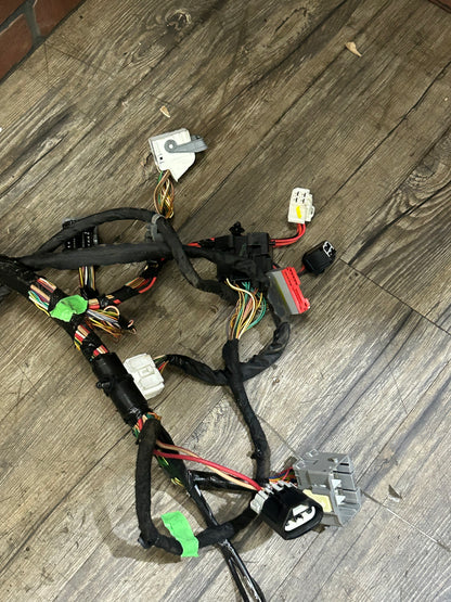 2018 Dodge Challenger 392 Scat Pack 6.4L Body Wiring Harness Fuse Box OEM
