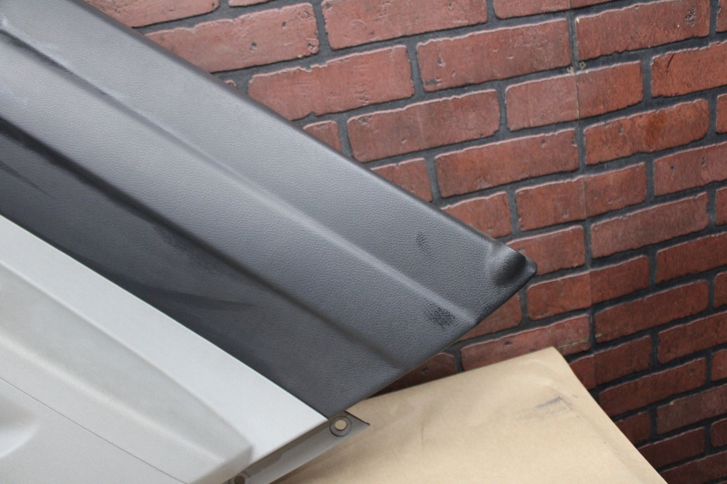 2006-2007 DODGE CHARGER REAR PASSENGER RIGHT INTERIOR DOOR PANEL
