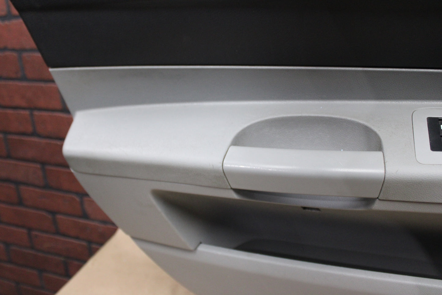 06-07 Dodge Charger Interior Front Driver Door Panel Trim Cover OEM 1DV111DBAB