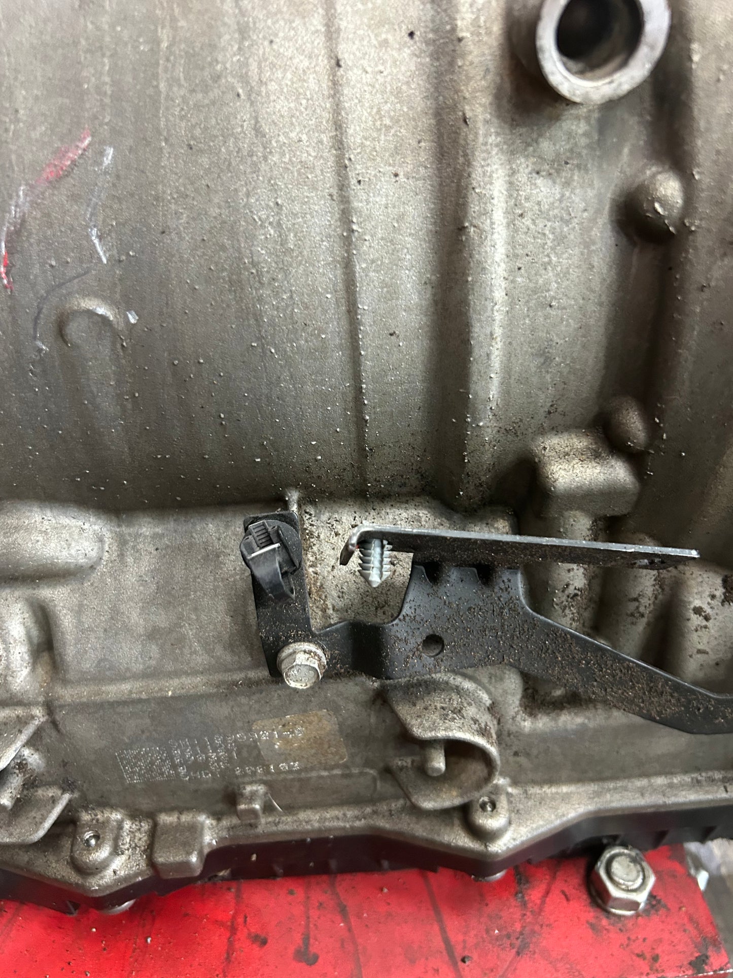18-23 Challenger Charger RWD 6.4 Auto 8HP70 Transmission 68367523AA Damaged Core