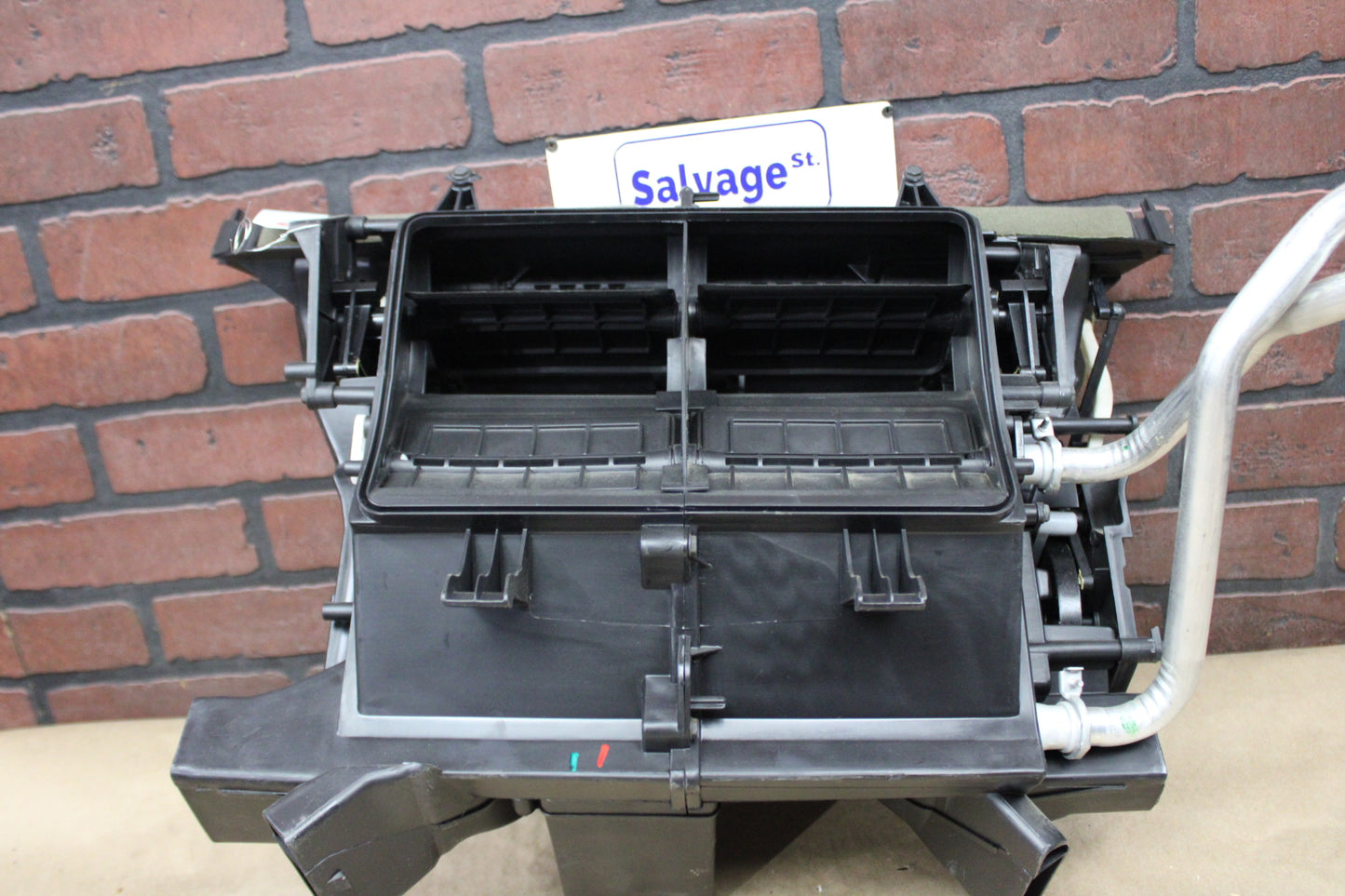 06-14 Dodge Charger SRT8 HVAC Heater Core Housing Distribution Box Assembly OEM