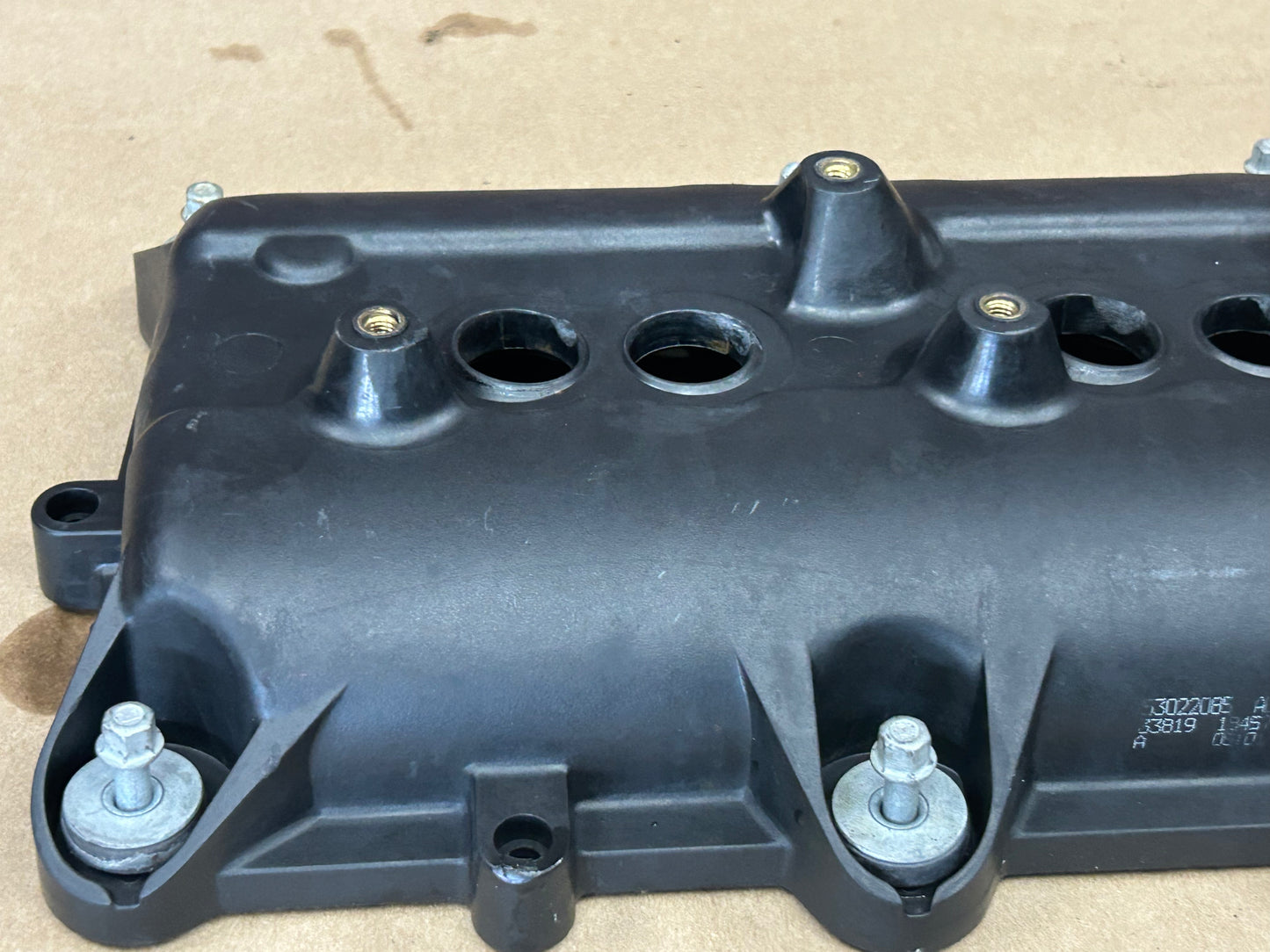 06-26 Dodge Chrysler Jeep Ram 5.7L 6.4L Hemi Engine Valve Cover 53022085AD OEM