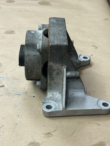 2015-2023 CHARGER CHALLENGER 300 TRANSMISSION MOUNT BRACKET OEM 68146569AB