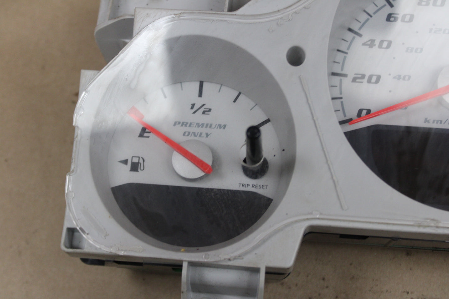 2007 Dodge Charger Magnum Instrument Panel Speedometer Cluster 180mph OEM