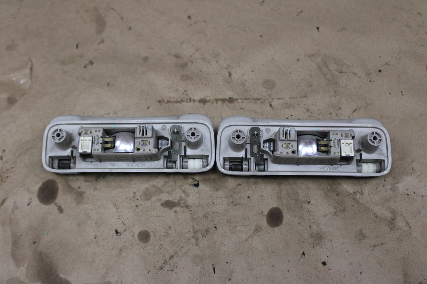 2005-2009 Dodge Jeep Chrysler Interior Roof Rear LH RH Grab Handle Set Pair