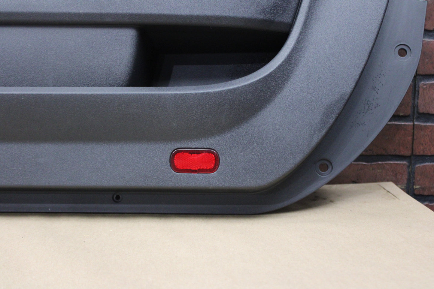 2013-2014 Dodge Challenger SRT Front Passenger RH Side Door Panel 5nh301dvaa OEM