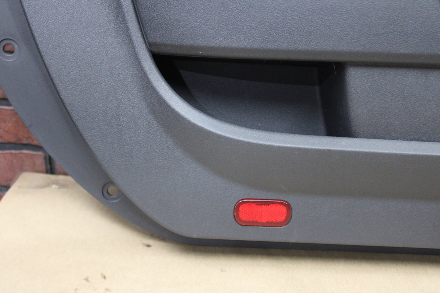 2014 DODGE CHALLENGER SRT8 FRONT LEFT DRIVER SIDE DOOR PANEL OEM 5NH311DVAA