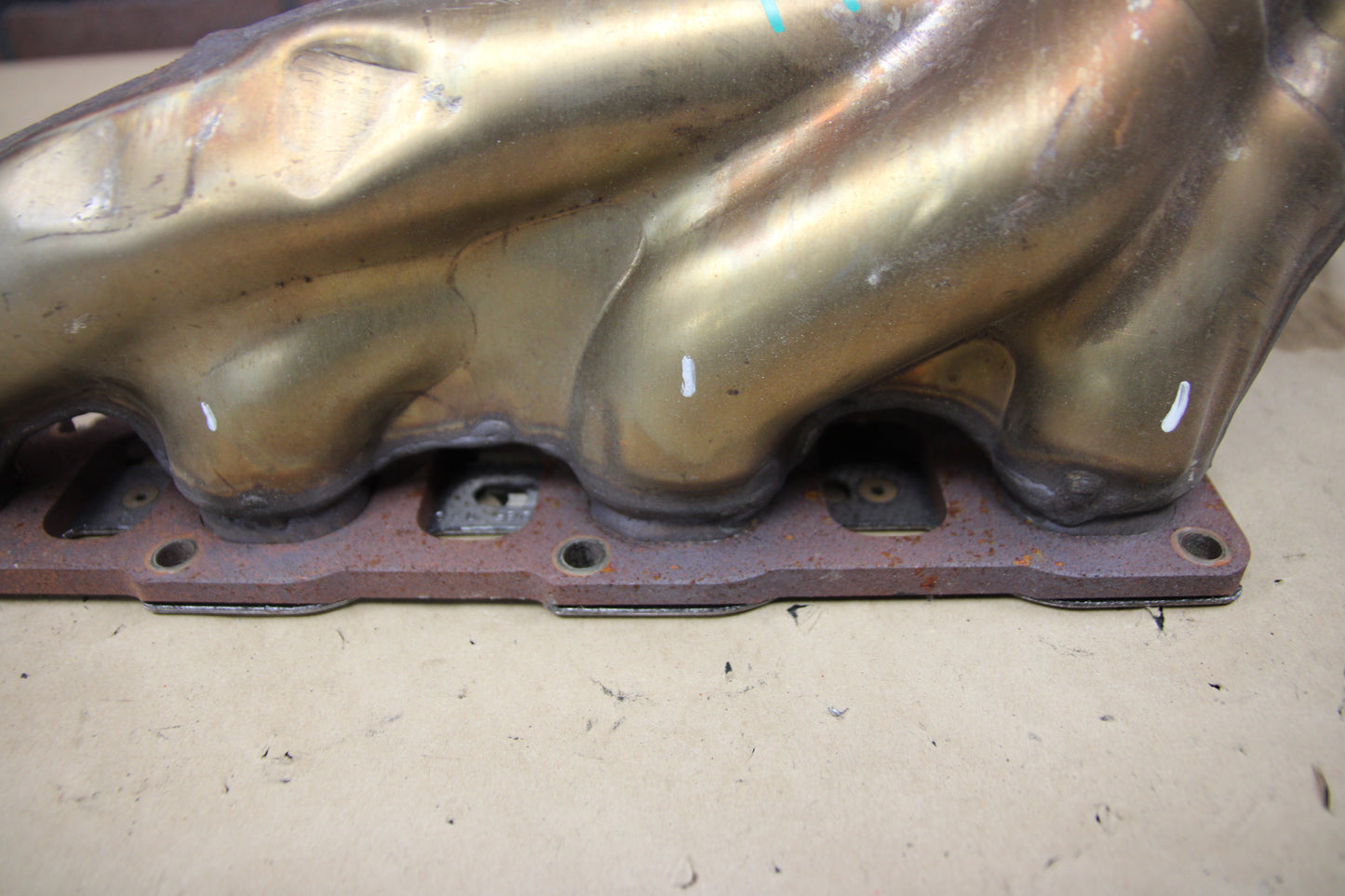 2015-2021 Dodge Challenger Charger 6.2/6.4 Right Exhaust Manifold 05038756AB 47k