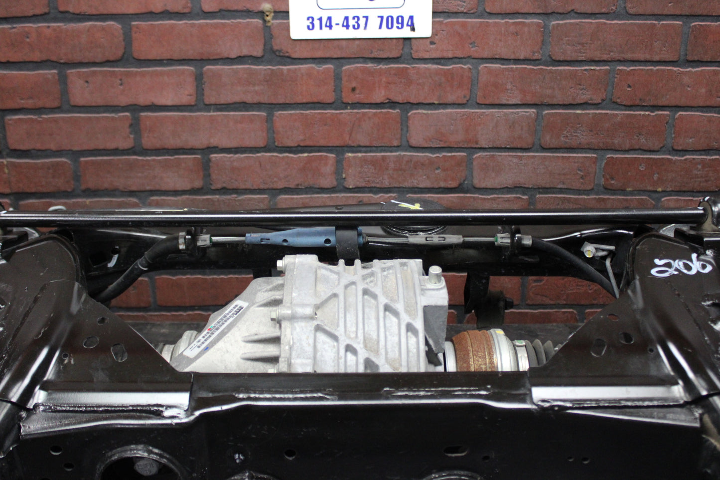 09-14 Challenger Charger 300 SRT8 3.06 LSD Getrag Differential Rear End Cradle