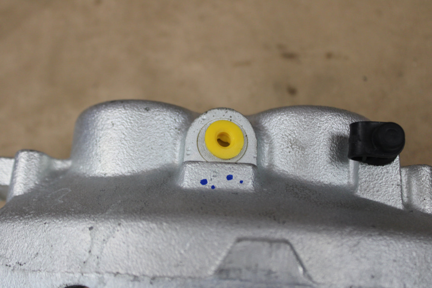 05-20 GM SUV Escalade Suburban Silverado 1500 PBR Brake Caliper Front Right OEM