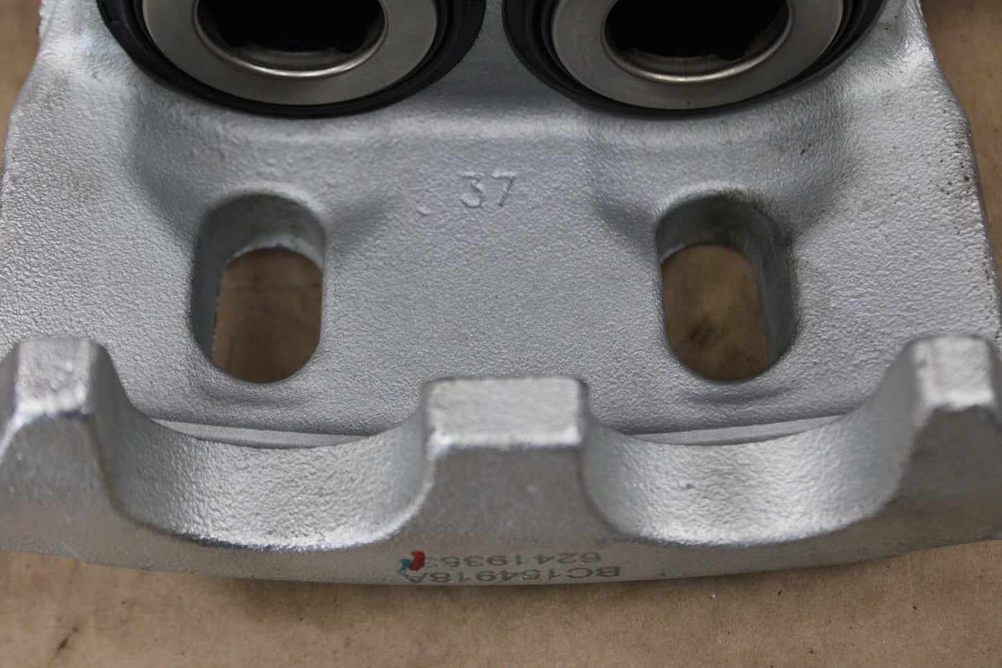 05-20 GM SUV Escalade Suburban Silverado 1500 PBR Brake Caliper Front Right OEM