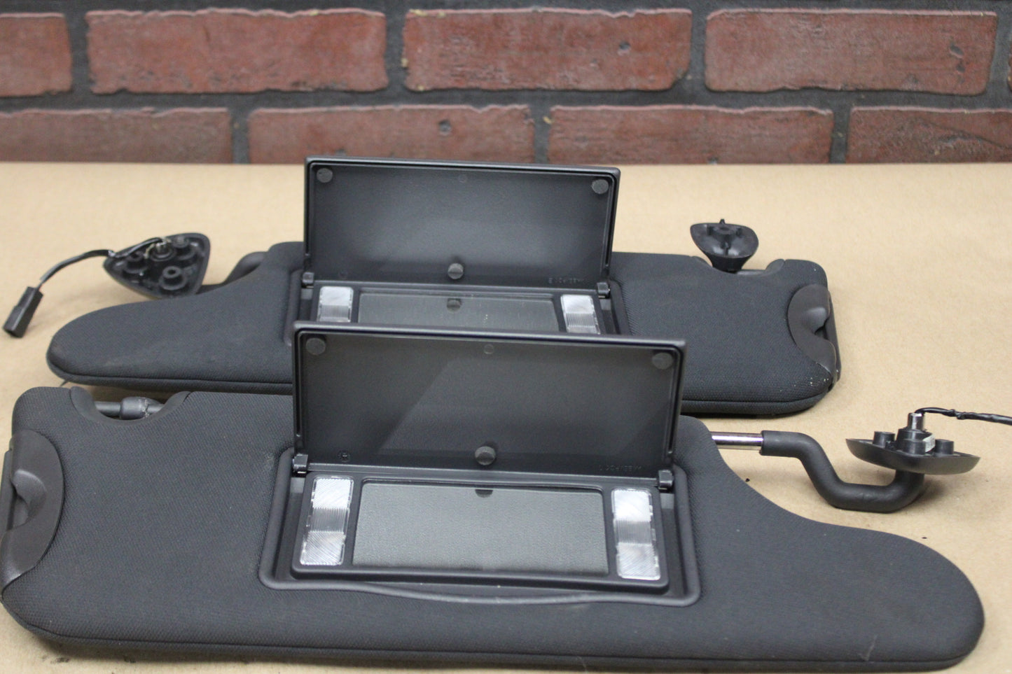 2008-2014 Dodge Challenger SRT8 Left Right Sun Visor Assembly Set Pair OEM