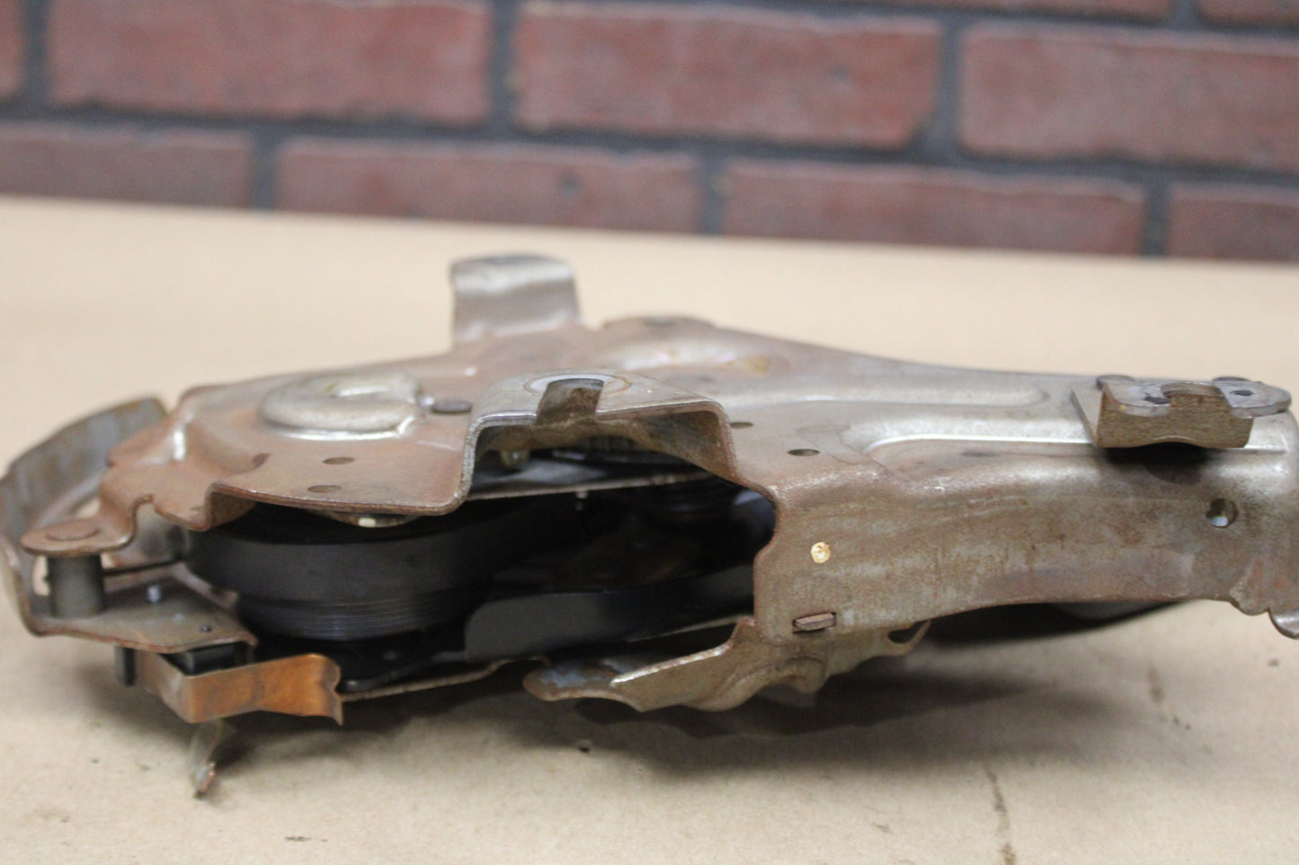 07-23 CHARGER CHALLENGER 300 EMERGENCY PARKING BRAKE STOP PEDAL OEM 04779478AI