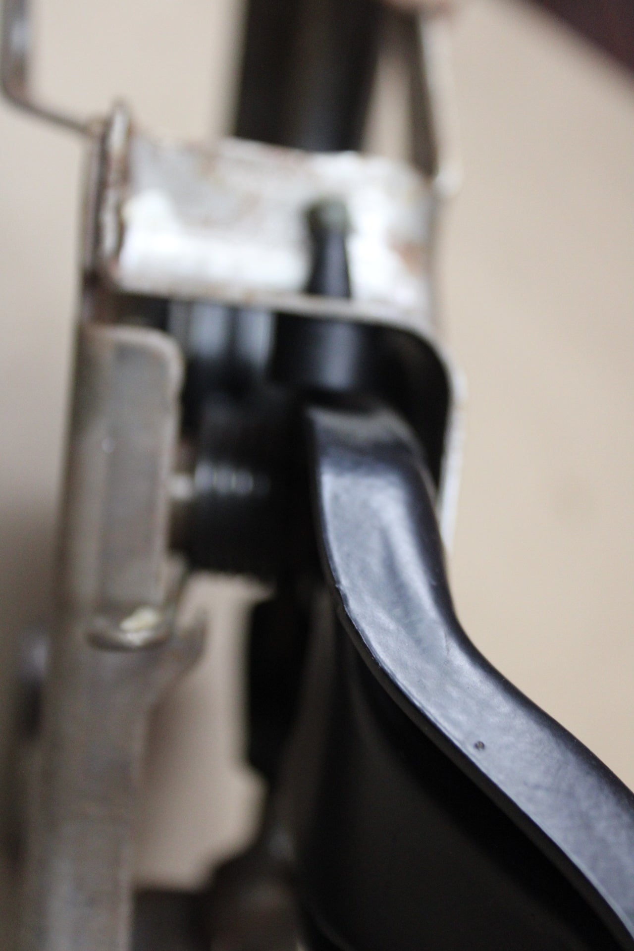 07-23 CHARGER CHALLENGER 300 EMERGENCY PARKING BRAKE STOP PEDAL OEM 04779478AI