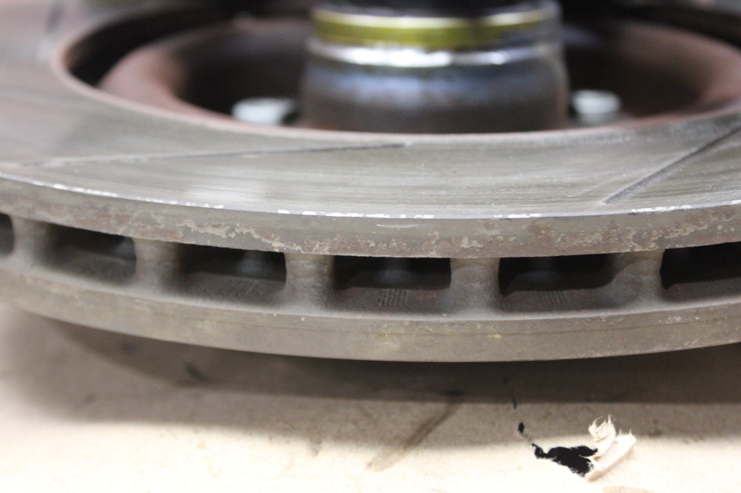 2008-2014 DODGE CHALLENGER SRT8 OEM FRONT PASSENGER RH SPINDLE KNUCKLE