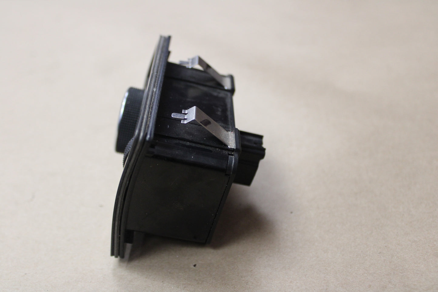 11-13 Jeep Grand Cherokee Head Light Headlight Headlamp Switch OEM 68029265AD