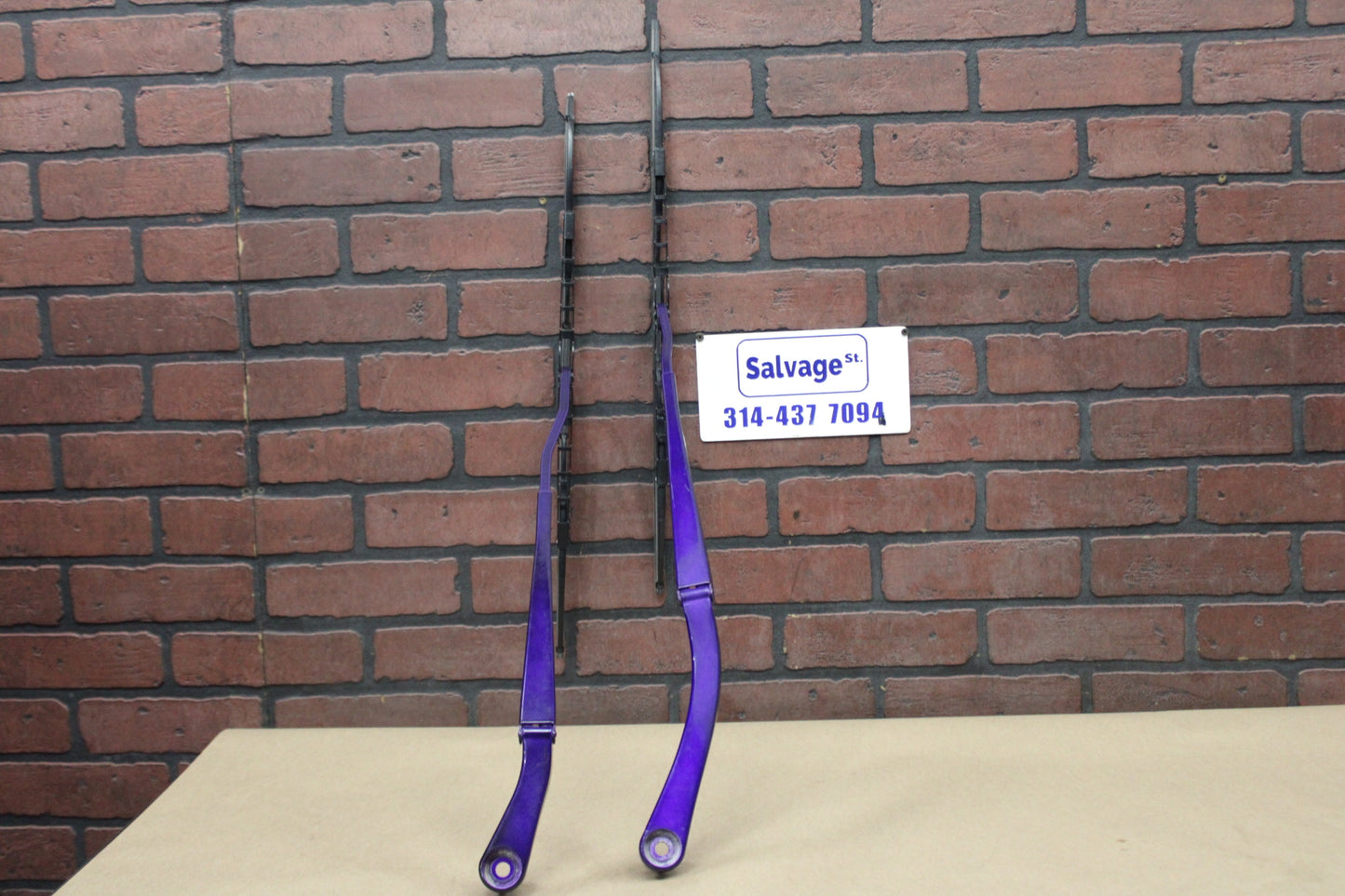 08-23 DODGE CHALLENGER WINDSHIELD WIPER ARMS PAIR OEM 68044161AB 68044160AB