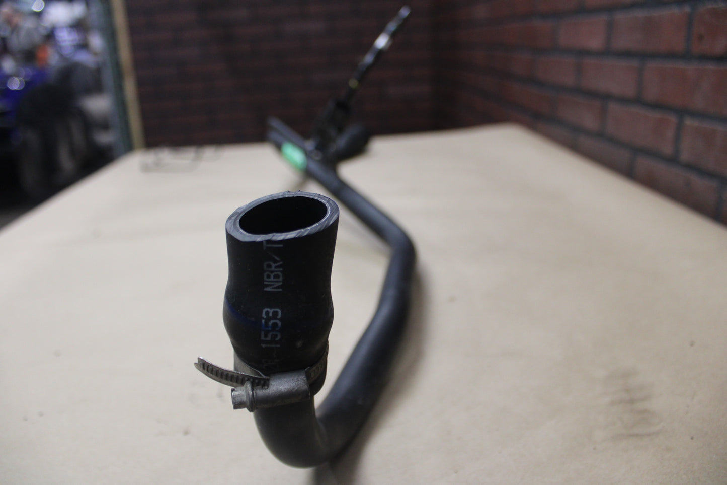 11-23 DODGE CHALLENGER SRT OEM FUEL GASOLINE TANK FILLER NECK HOSE TUBE
