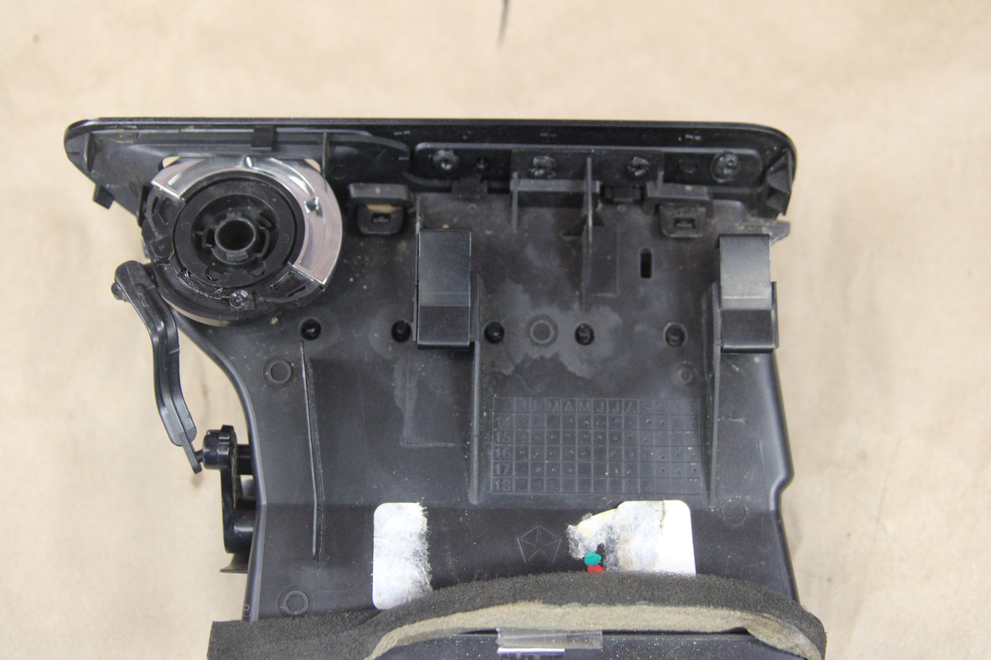 2015-2023 Dodge Challenger RH Passenger Outer Dashboard A/C Air Vent 5LE09TRMAA