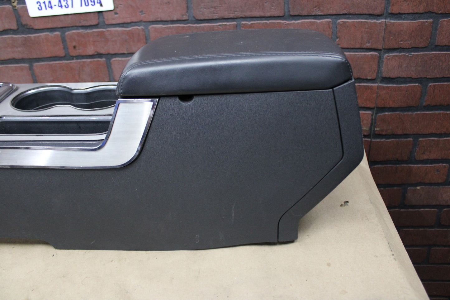 2008-2014 Dodge Challenger SRT Black Center Console Assembly OEM w/ Cupholders