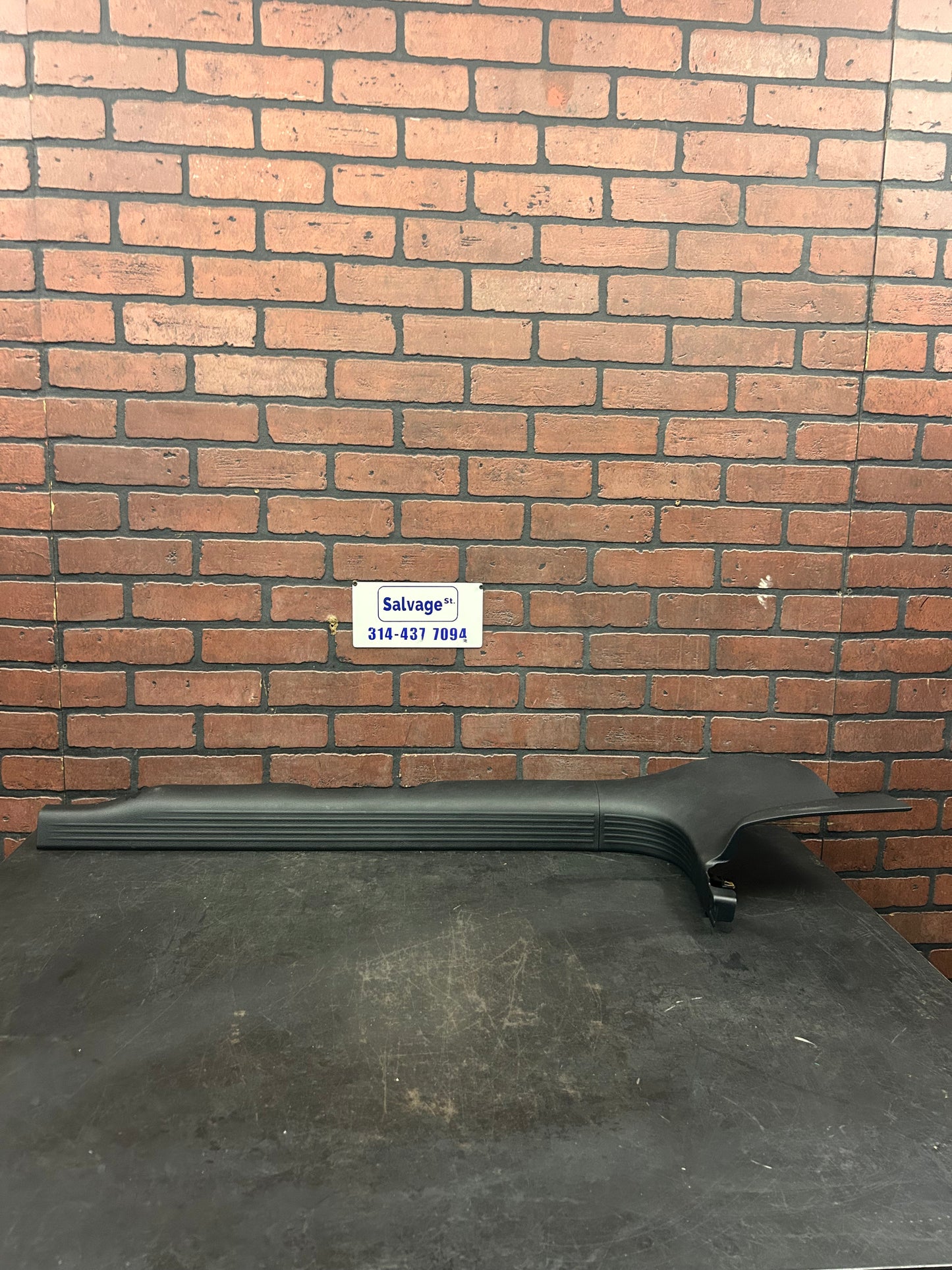 2015-23 DODGE CHALLENGER FRONT RIGHT SIDE DOOR SILL SCUFF PLATE TRIM COVER OEM