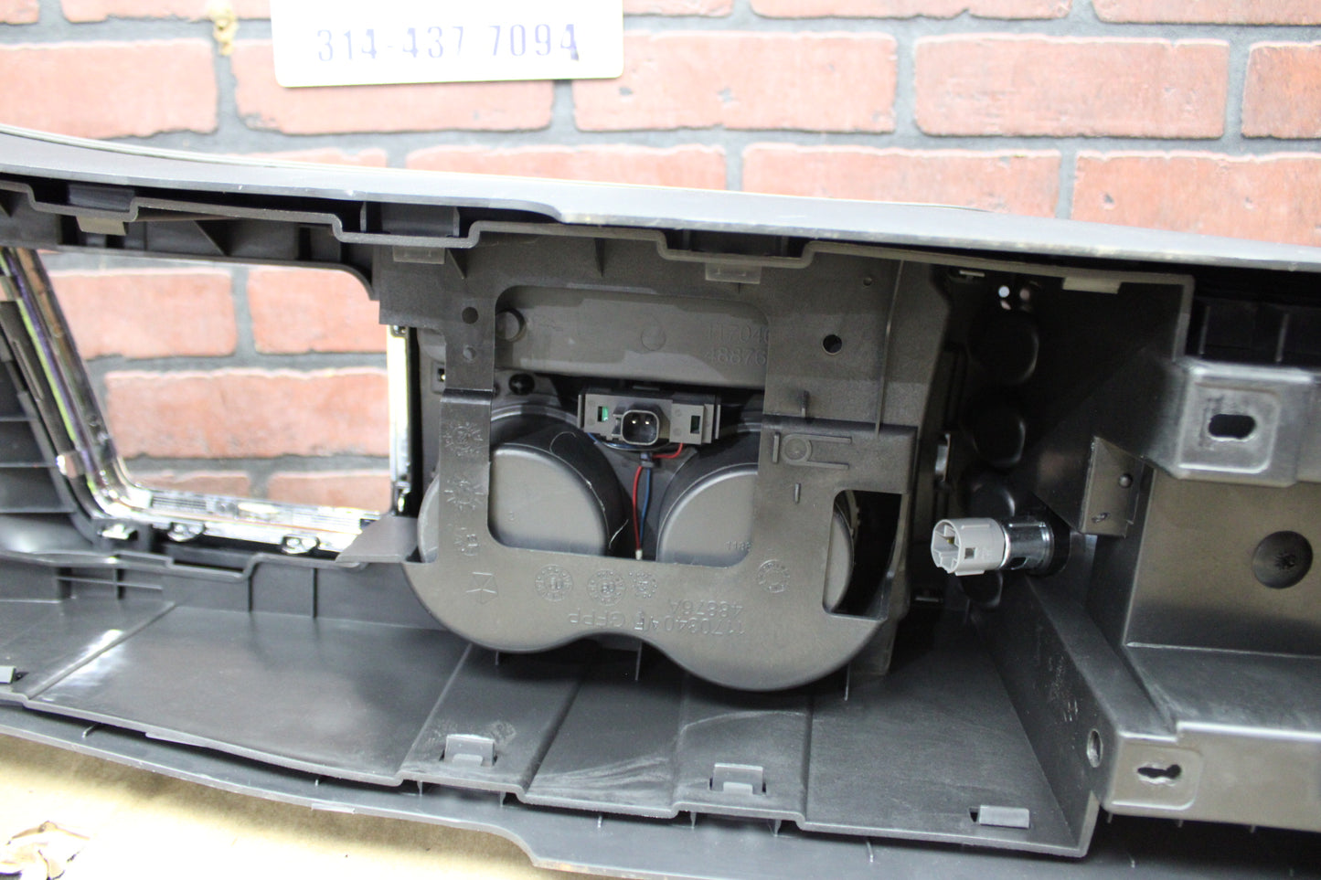 2008-2014 Dodge Challenger SRT Black Center Console Assembly OEM w/ Cupholders