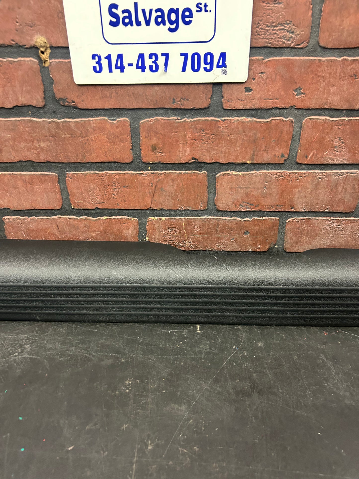 2015-23 DODGE CHALLENGER FRONT LEFT SIDE DOOR SILL SCUFF PLATE TRIM COVER OEM