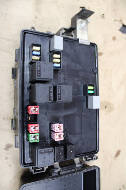 2014 Dodge Challenger Engine Bay Integrated Power Module Fuse Box TIPM Fusebox