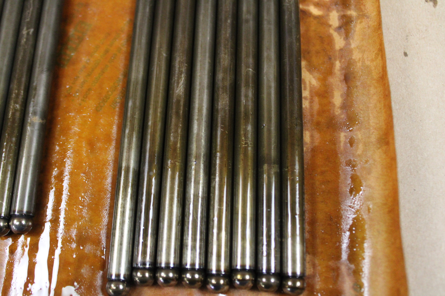 09-23 DODGE JEEP CHRYSLER 6.4L OEM 16X CYLINDER HEAD INTAKE EXHAUST PUSH RODS