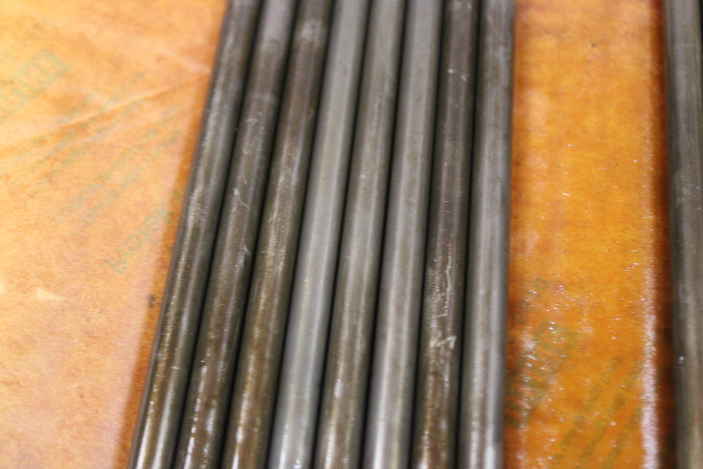 09-23 DODGE JEEP CHRYSLER 6.4L OEM 16X CYLINDER HEAD INTAKE EXHAUST PUSH RODS