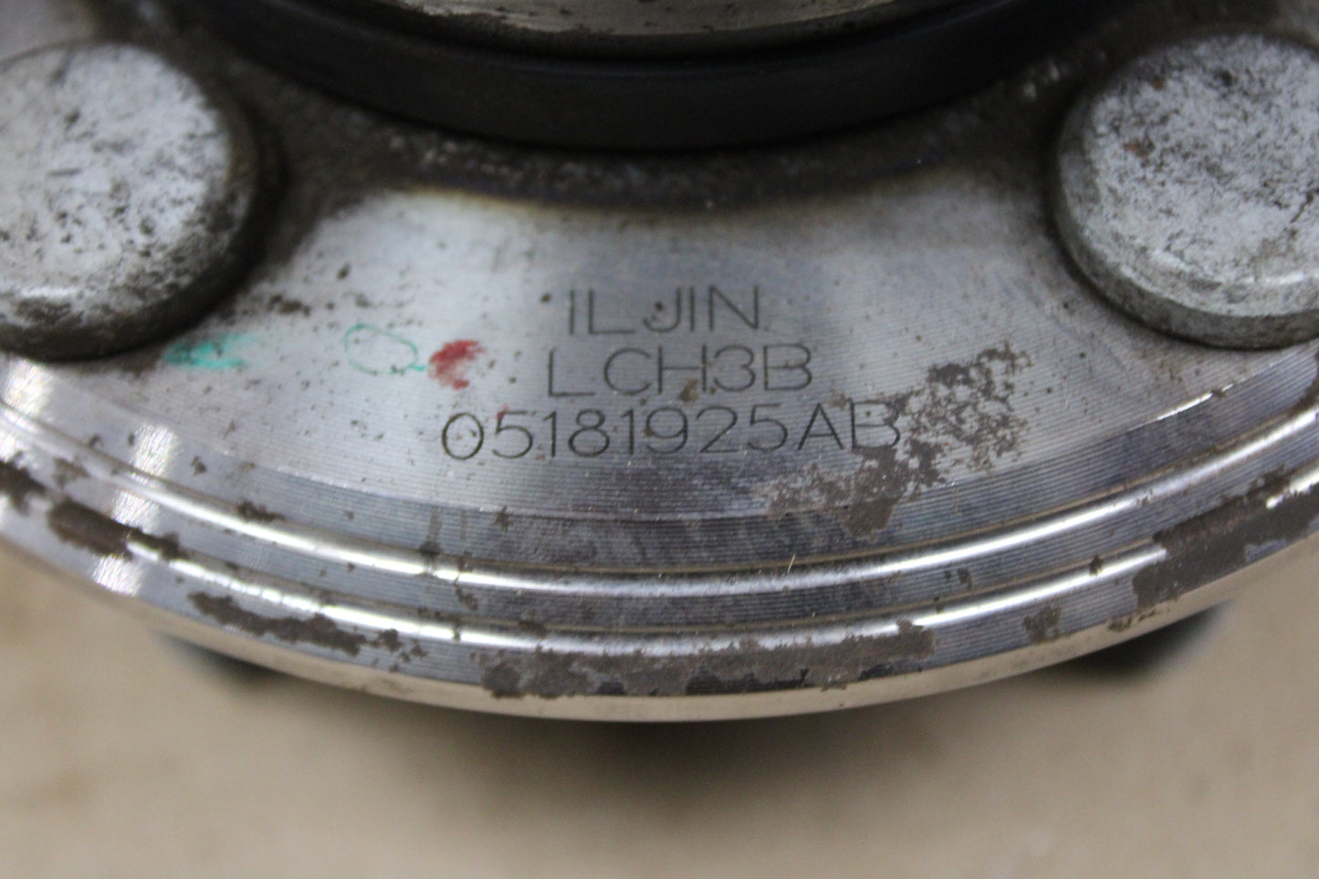 15-23 CHARGER CHALLENGER SCAT PACK SRT HELLCAT REAR WHEEL HUB BEARING PAIR OEM