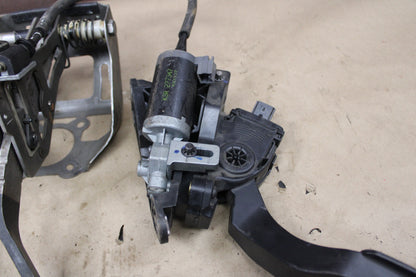 2008-2010 Challenger Charger 300 Adjustable Gas & Brake Pedal 4779558AF OEM