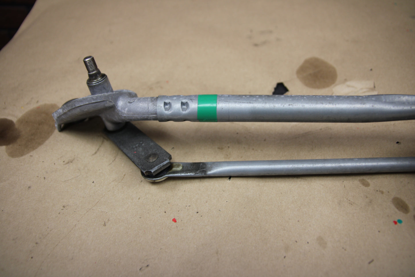 2008 - 2023 DODGE CHALLENGER FRONT WINDSHIELD WIPER LINKAGE W/ MOTOR OEM