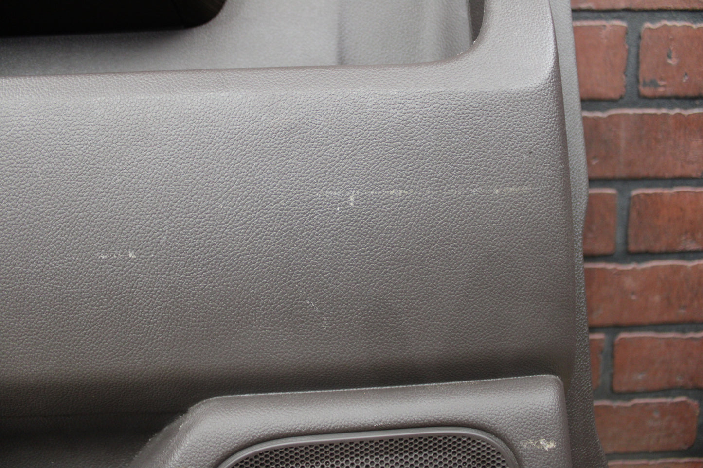 16-19 SIERRA SILVERADO CREW CAB DRIVER LH REAR INTERIOR DOOR PANEL OEM 84365049