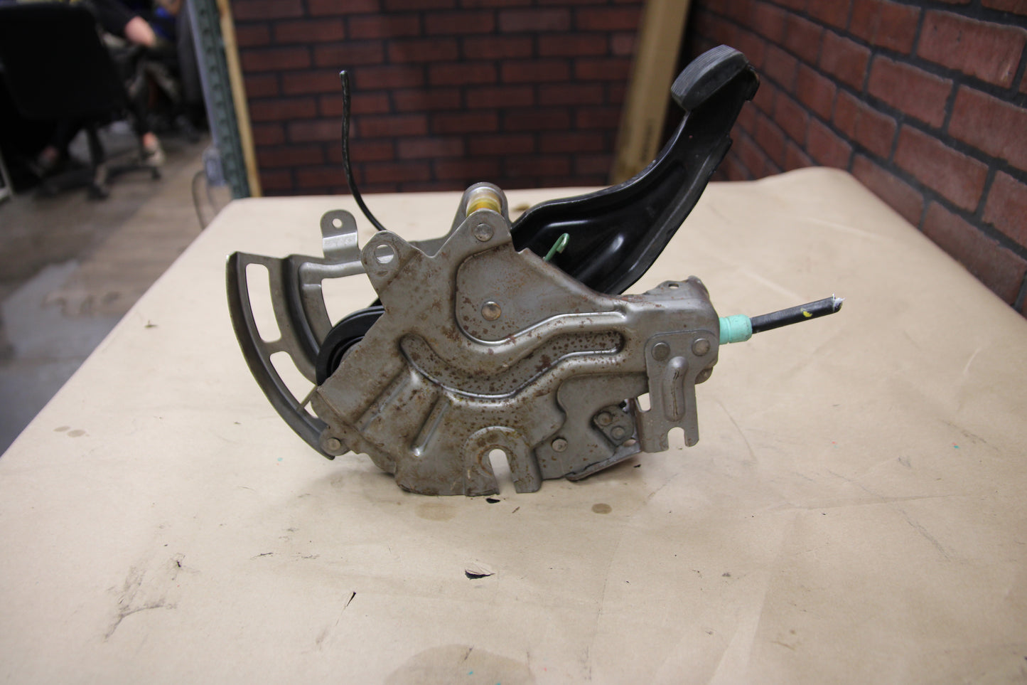 09-23 Dodge Challenger Parking Brake Release Lever Manual 4779596ah Assembly OEM