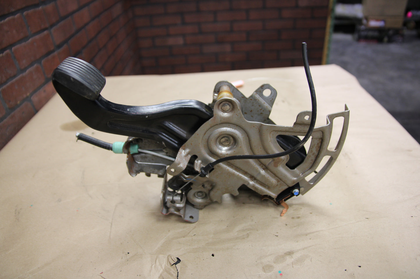09-23 Dodge Challenger Parking Brake Release Lever Manual 4779596ah Assembly OEM