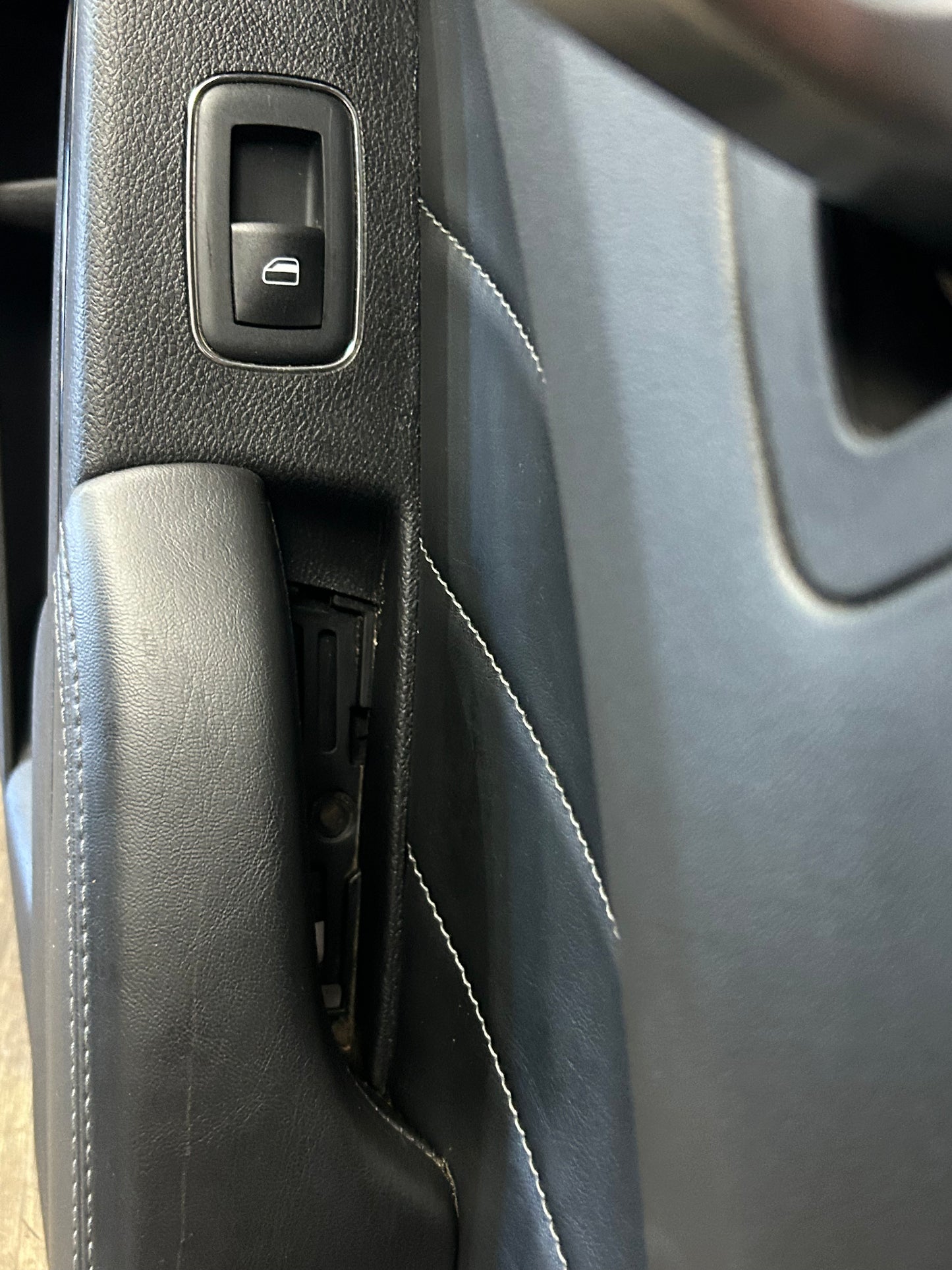 2019-2023 Dodge Charger OEM Rear Passenger Right Side Door Panel 6RA382X9AC