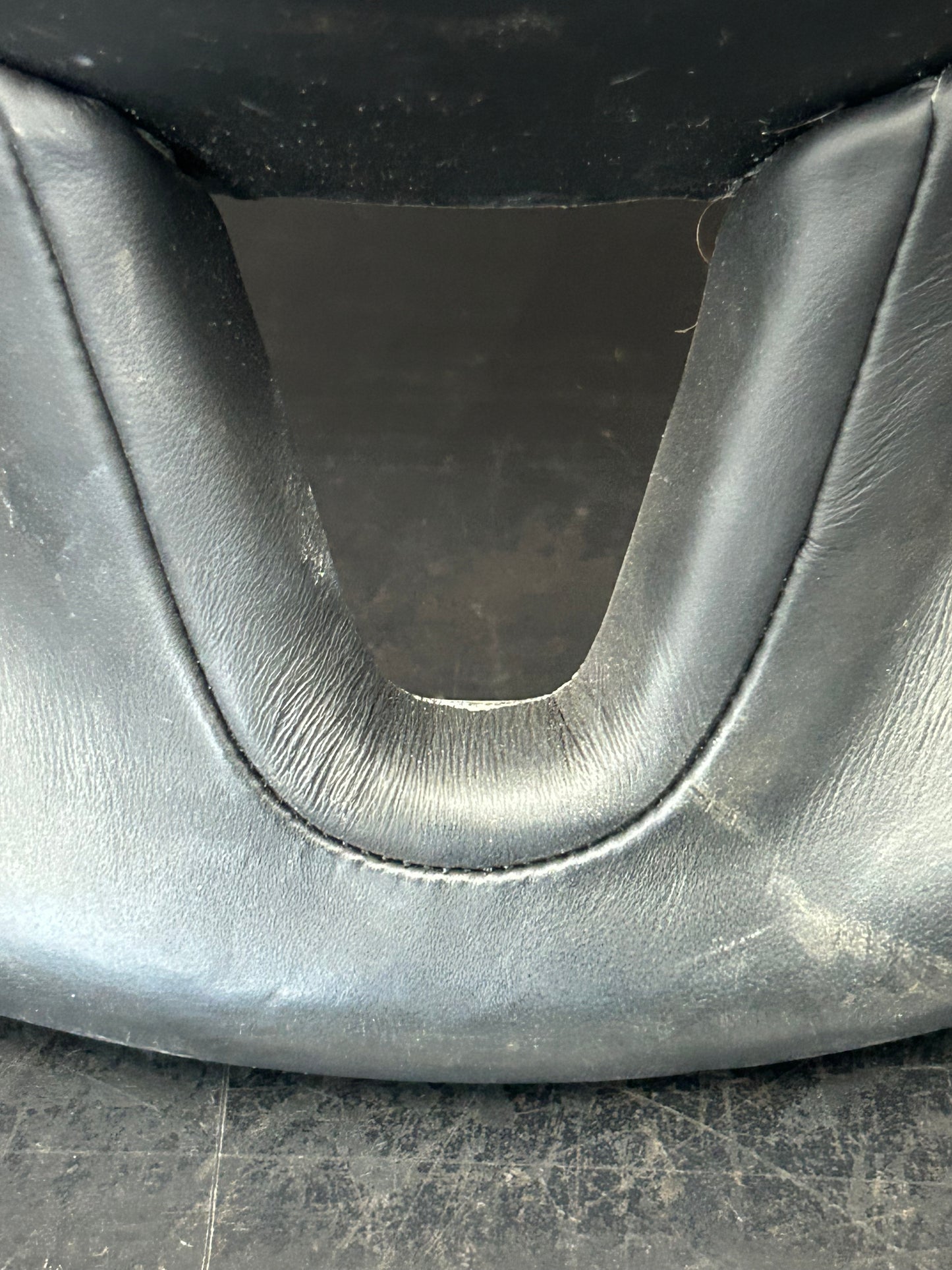15-23 Dodge Challenger R/T Scat Pack Steering Wheel Black Leather 5le631x9ac OEM