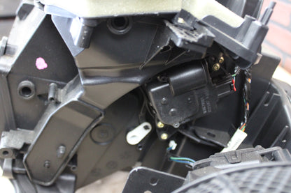 08-10 Dodge Charger SRT8 Auto Climate Control Blower & Distribution Housing Box